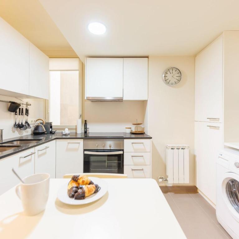Bravissimo Cort Reial 4A Duplex, Monthly Apartment - Apartamento Deluxe de 3 dormitorios - 8