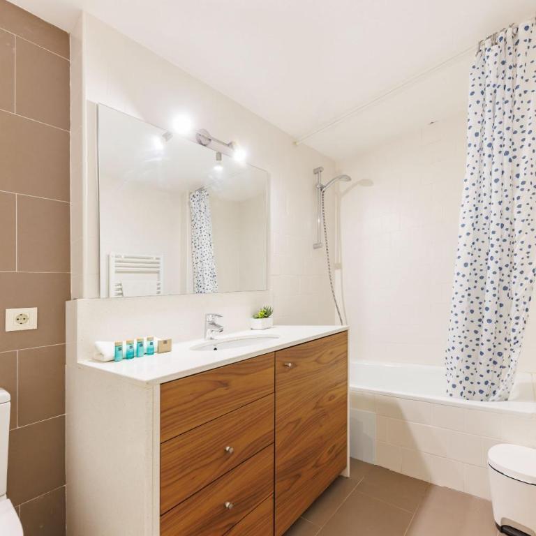 Bravissimo Cort Reial 4A Duplex, Monthly Apartment - Apartamento Deluxe de 3 dormitorios - 12