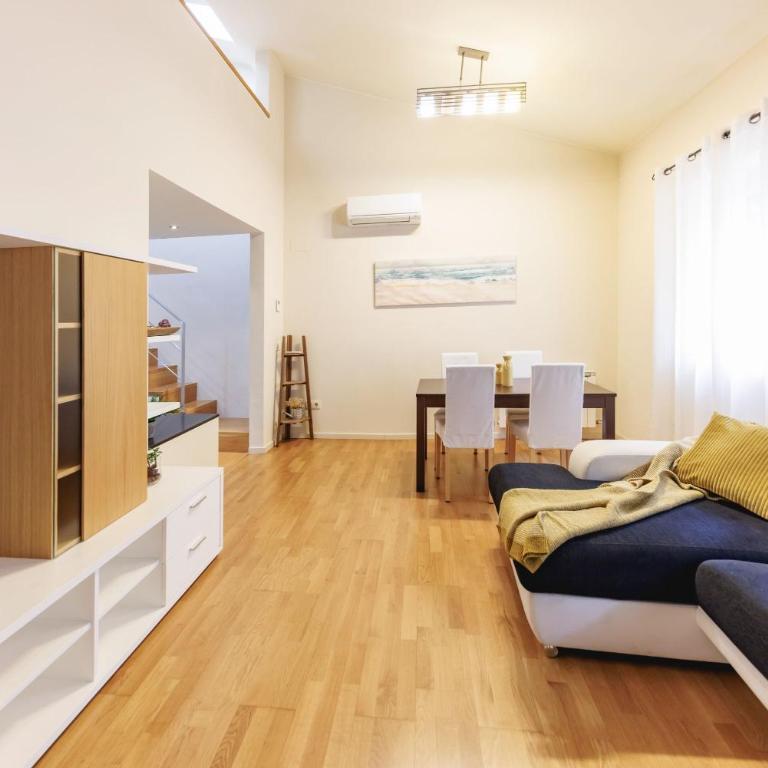 Bravissimo Cort Reial 4A Duplex, Monthly Apartment - Apartamento Deluxe de 3 dormitorios - 6