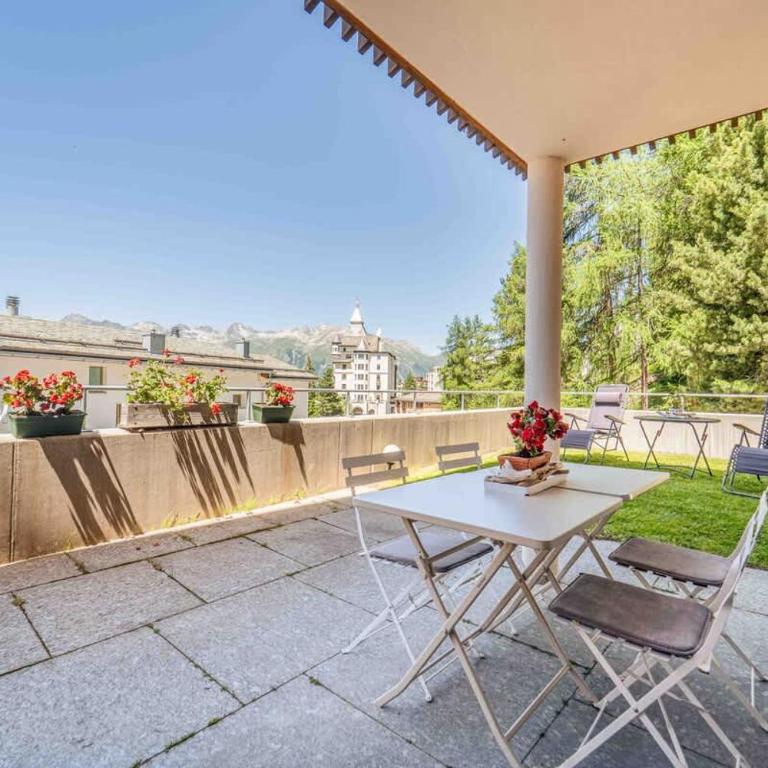 Magnificent Stay near Sankt Moritz - Apartment - 12