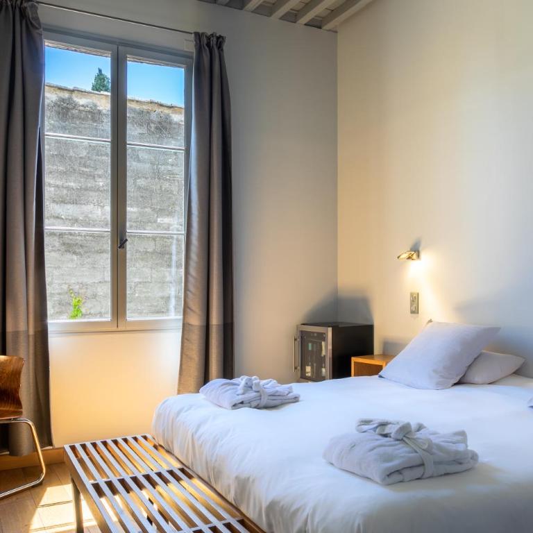 Boutique Hôtel Entraigues - Chambre Double Deluxe - 4
