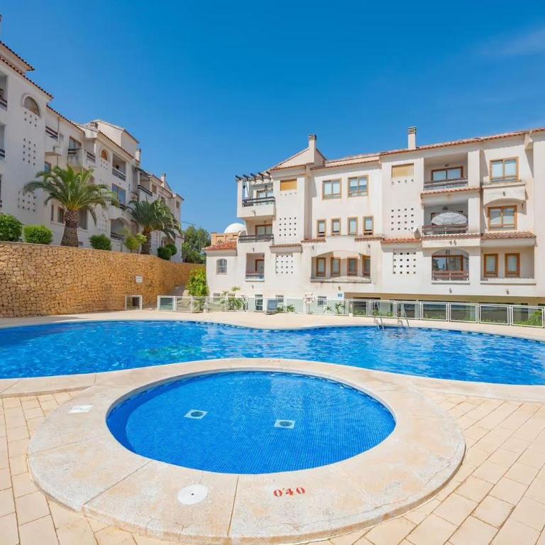 Font rotja albir - One-Bedroom Apartment - 2