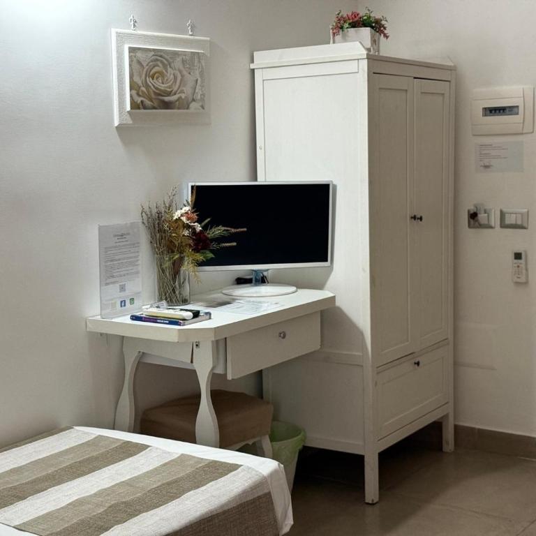 Chiaia Suites - Camera Tripla Deluxe - 10