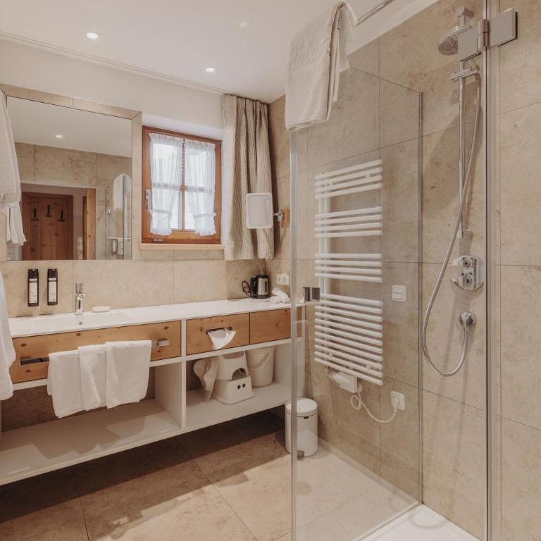 Habachklause Familien Bauernhof Resort - Deluxe Suite mit 3 Schlafzimmern (2 Erwachsene + 4 Kinder) - 7