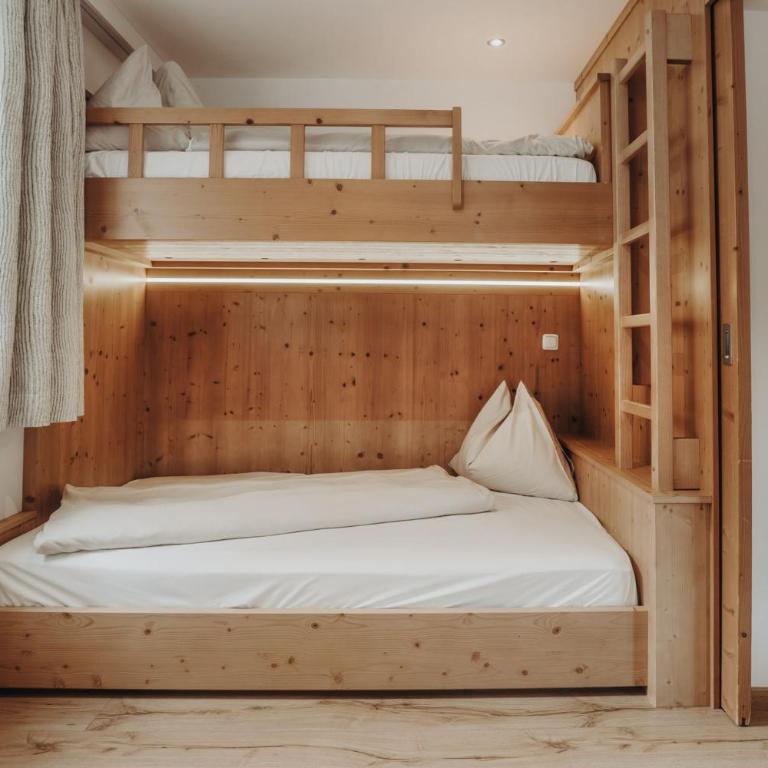 Habachklause Familien Bauernhof Resort - Deluxe Suite mit 1 Schlafzimmer (2 Erwachsene + 1 Kind) - 3