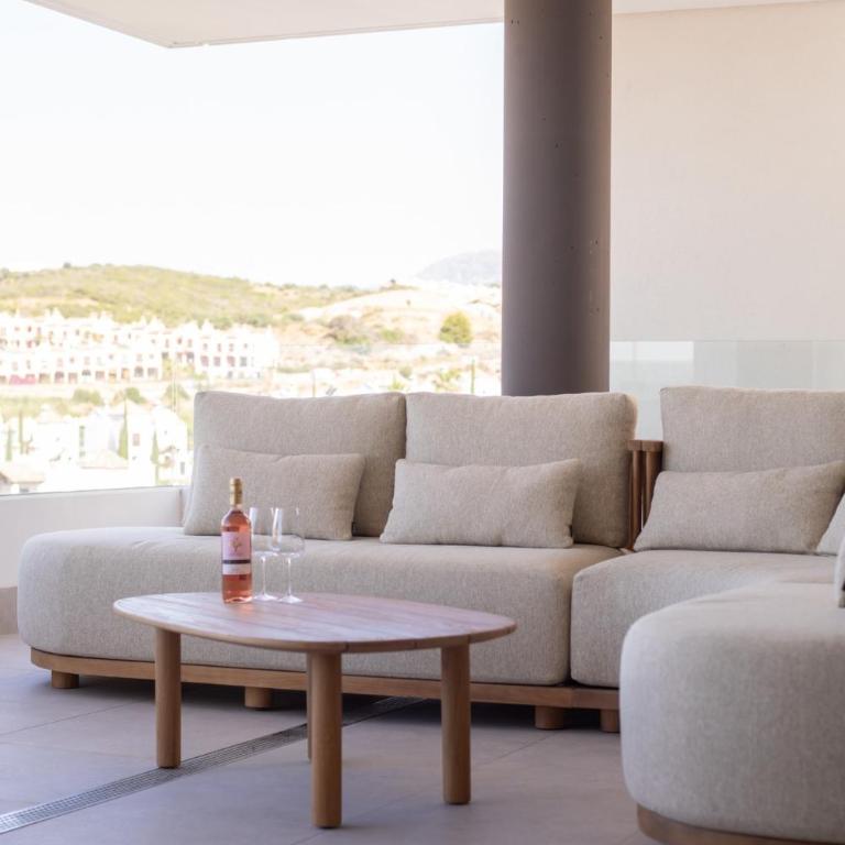 Stylish 3-Bedroom Apartment in Azahar de Estepona - Apartamento de 3 dormitorios - 22