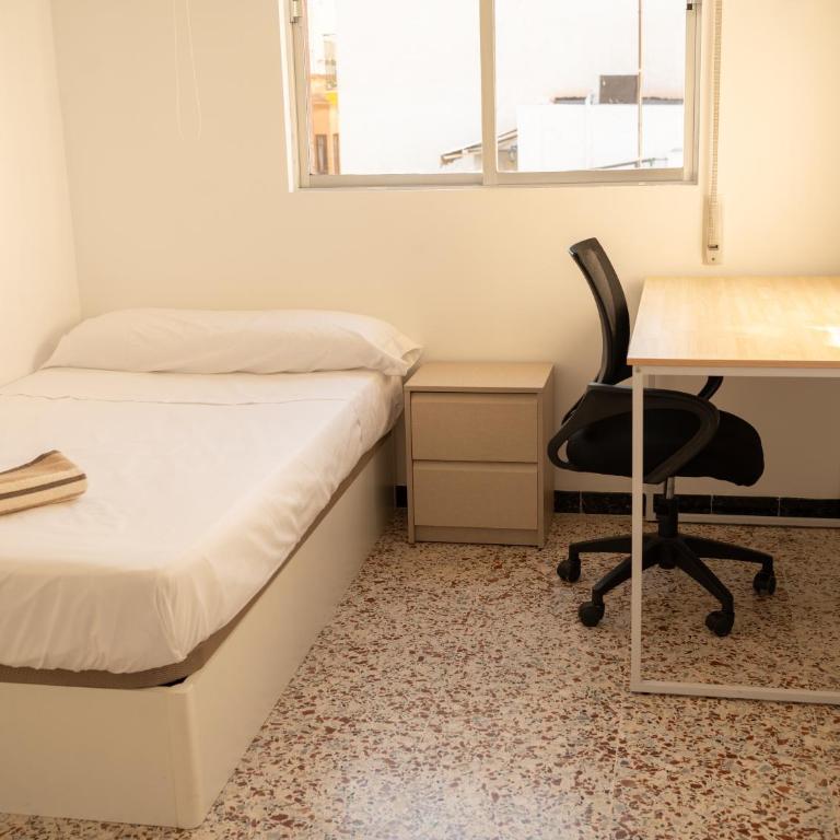 Piso Centro de Almería - Apartamento de 3 dormitorios - 10