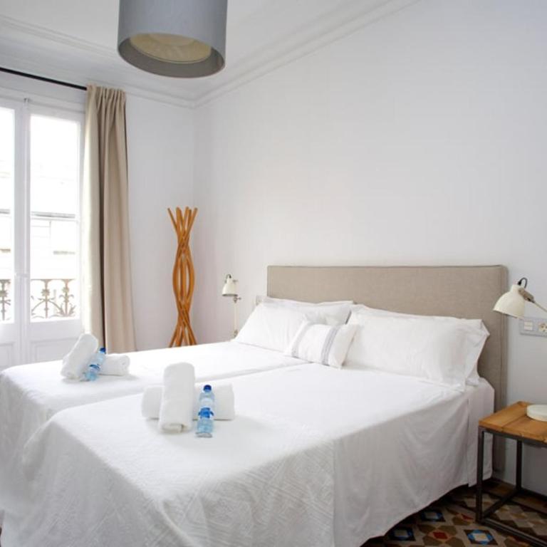 BarcelonaForRent The Claris Suites II - One-Bedroom Apartment - 13