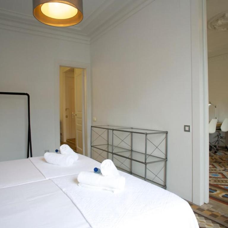 BarcelonaForRent The Claris Suites II - One-Bedroom Apartment - 14