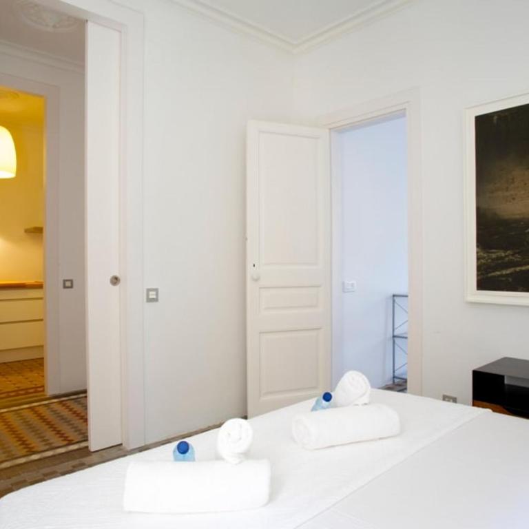 BarcelonaForRent The Claris Suites II - One-Bedroom Apartment - 21