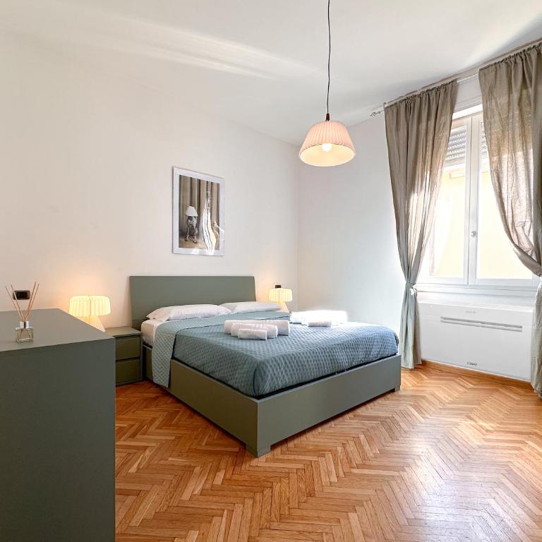 Vista Ghirlandina - Attico sul tetto del centro al settimo piano - Appartamento con 2 Camere da Letto - 9