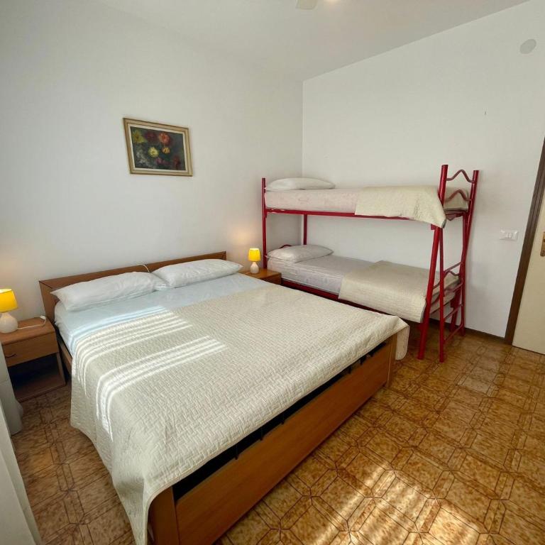 Enjoy the pool at our cozy flat - Appartamento - 7