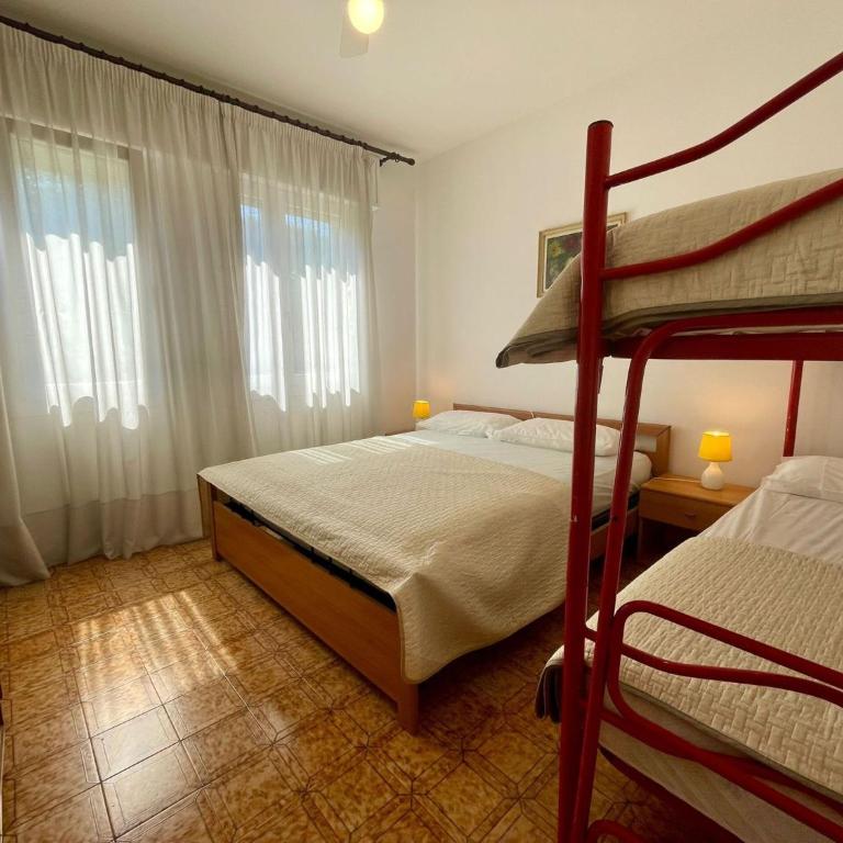 Enjoy the pool at our cozy flat - Appartamento - 8