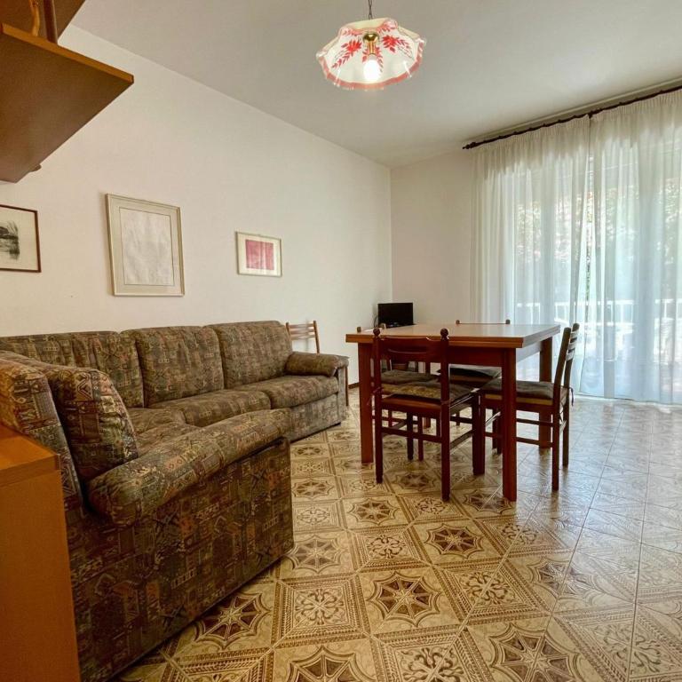 Enjoy the pool at our cozy flat - Appartamento - 2