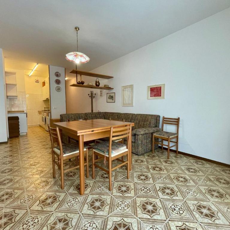 Enjoy the pool at our cozy flat - Appartamento - 12