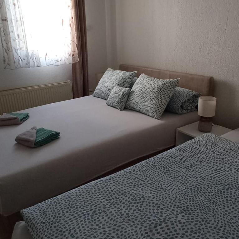 Apartman EM-Bajkeraj - One-Bedroom Apartment - 4