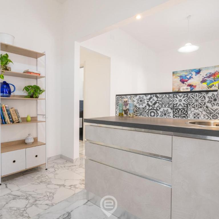 Casa Elvira - Appartamento con 2 Camere da Letto e Balcone - 8