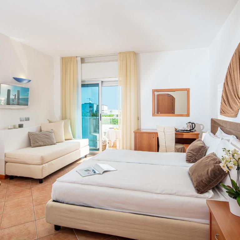 Hotel Rex - Family Suite - 13