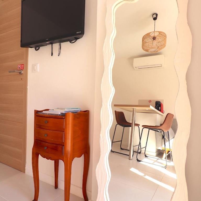 LE FINOSELLO - T2 Cosy sur Ajaccio avec Clim, Wifi & Parking - proche Port & Aéroport - Apartment mit 1 Schlafzimmer - 11
