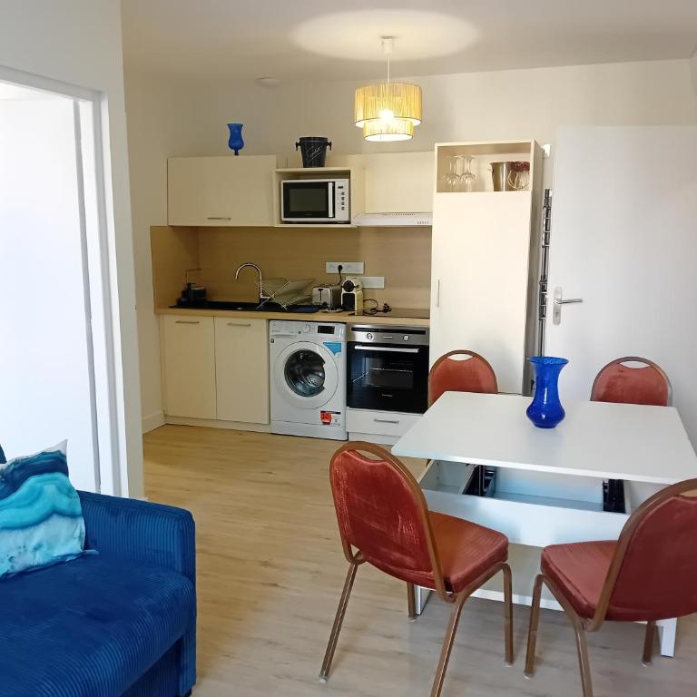 Vichy Sejour - Apartment mit Balkon - 1