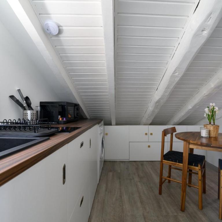 GuestReady - Quiet Retreat in Madrid - Studio with Sofa Bed - 6