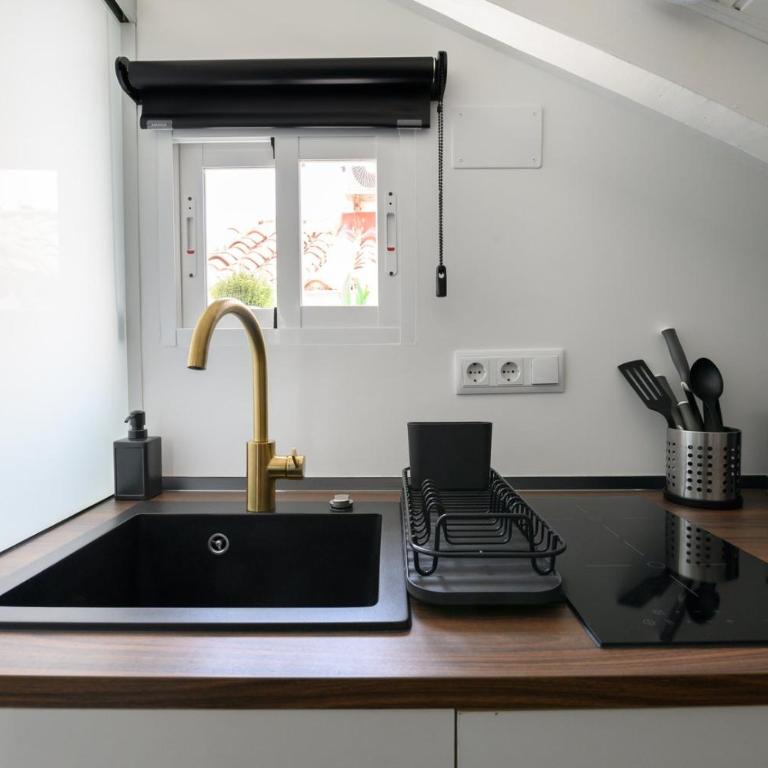 GuestReady - Quiet Retreat in Madrid - Studio with Sofa Bed - 14