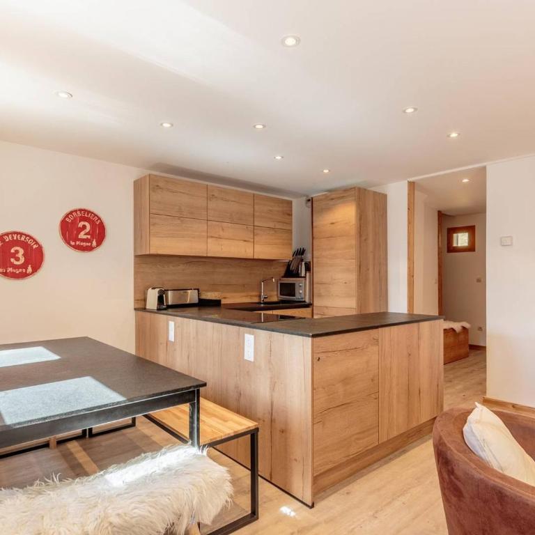 Chalet lumineux avec 4 chambres et parking à La Plagne - FR-1-351-144 - Chalet - 7