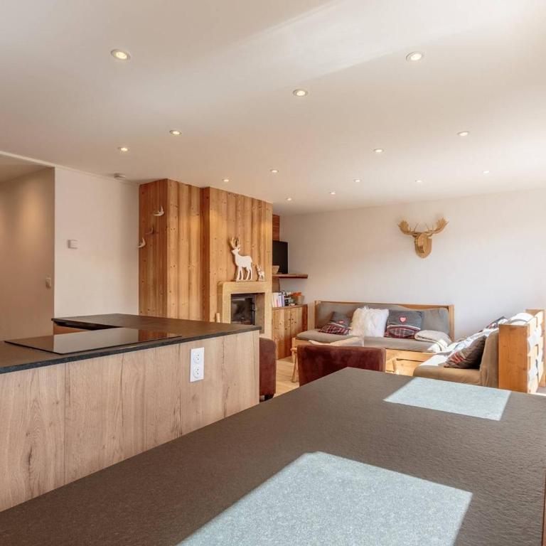 Chalet lumineux avec 4 chambres et parking à La Plagne - FR-1-351-144 - Chalet - 8