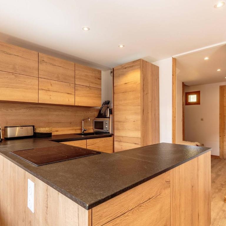 Chalet lumineux avec 4 chambres et parking à La Plagne - FR-1-351-144 - Chalet - 9