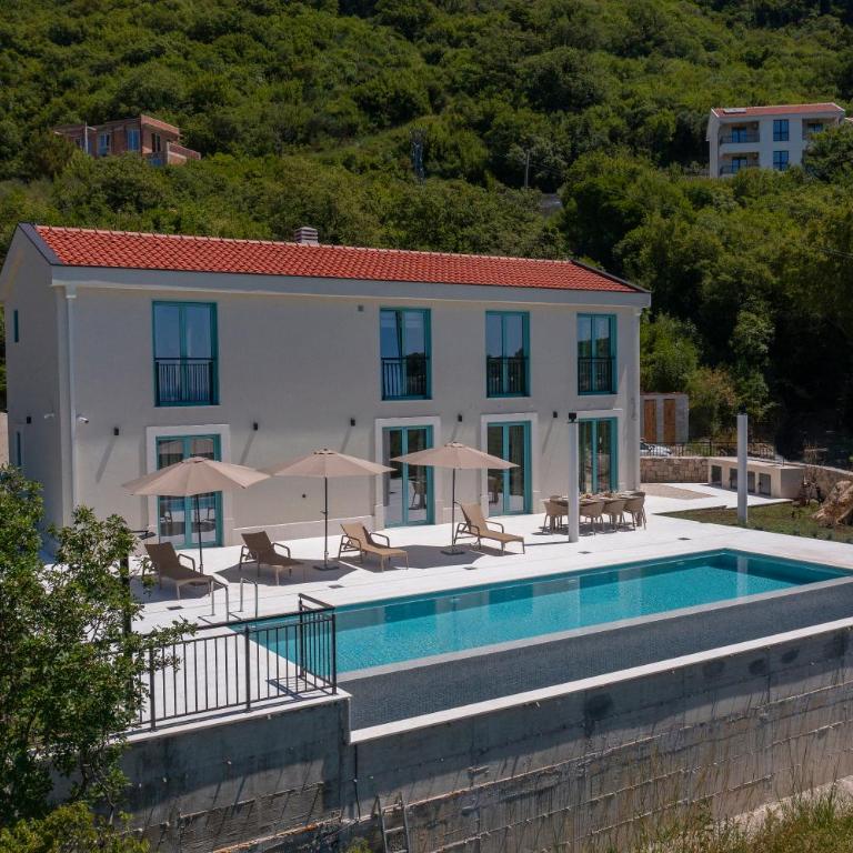 Villa Zvis - Private Pool and Sea View - Vila - 2