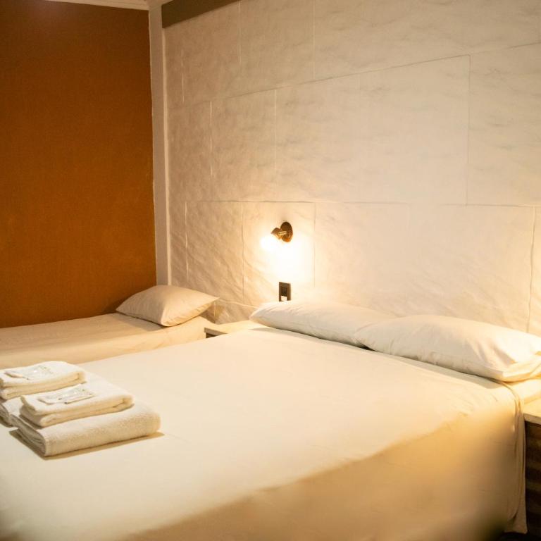 Hotel del Monumento - Habitación Triple - 7