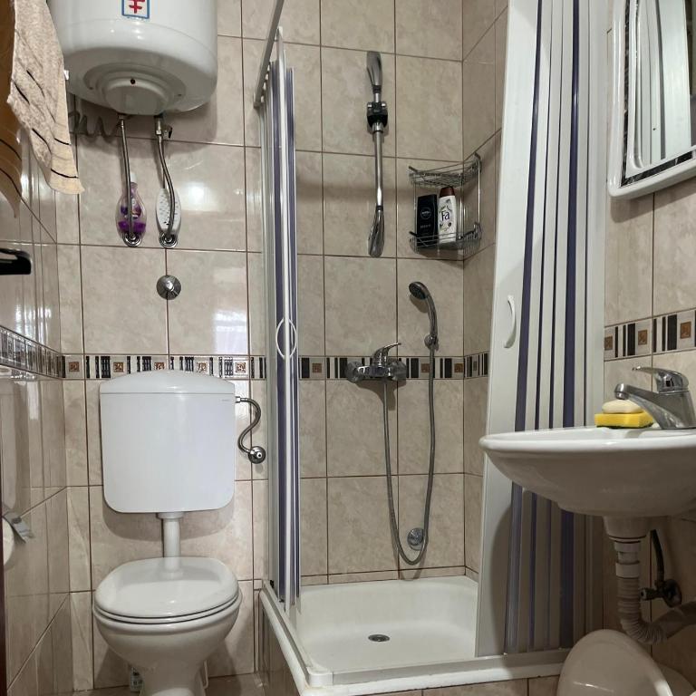 Apartments Herceg Novi - Apartman sa 2 Spavaće Sobe, Terasom i Pogledom na More - 2