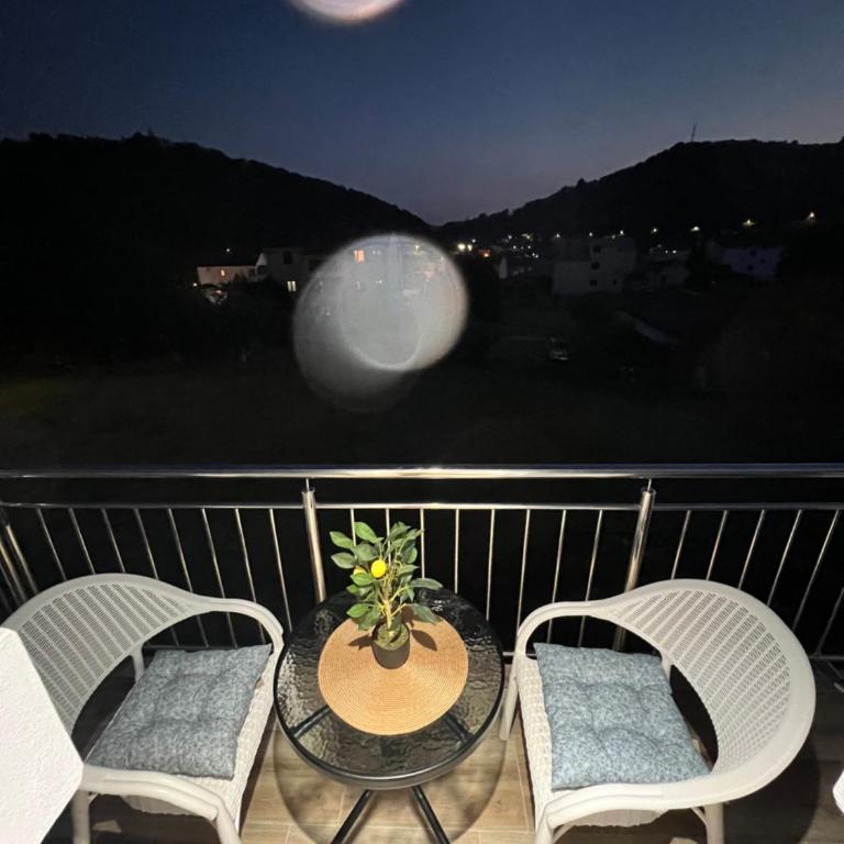 Apartment Tri limuna 1 - Studio Apartment with Balcony - 4
