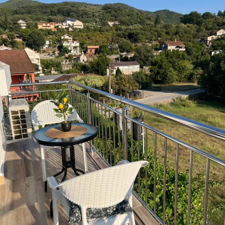 Apartment Tri limuna 1 - Studio Apartment with Balcony - 6