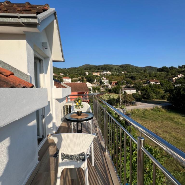 Apartment Tri limuna 1 - Studio Apartment with Balcony - 12