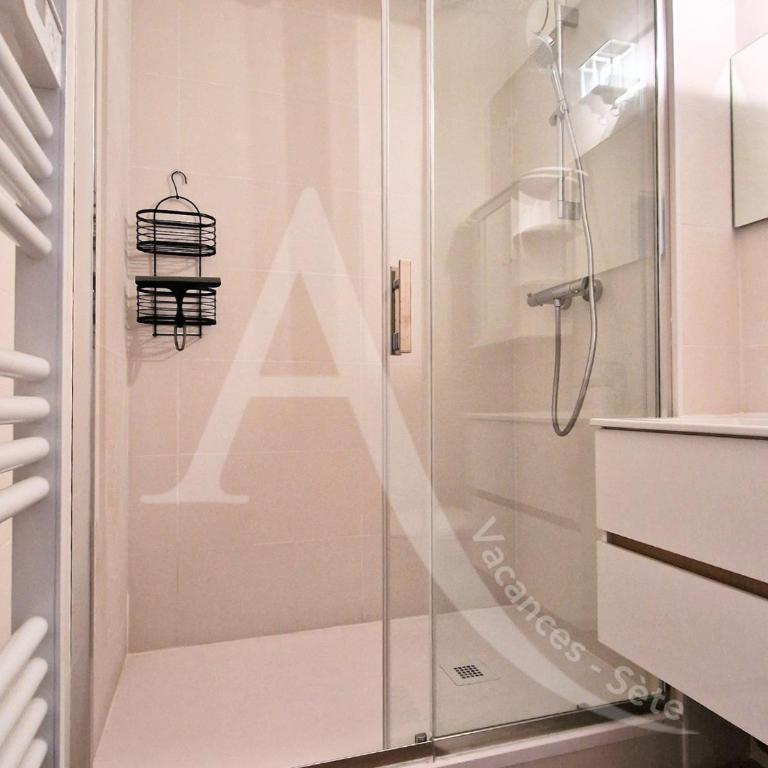 T2 avec loggia vue piscine, ascenseur et place de parking - Apartment mit Poolblick - 5