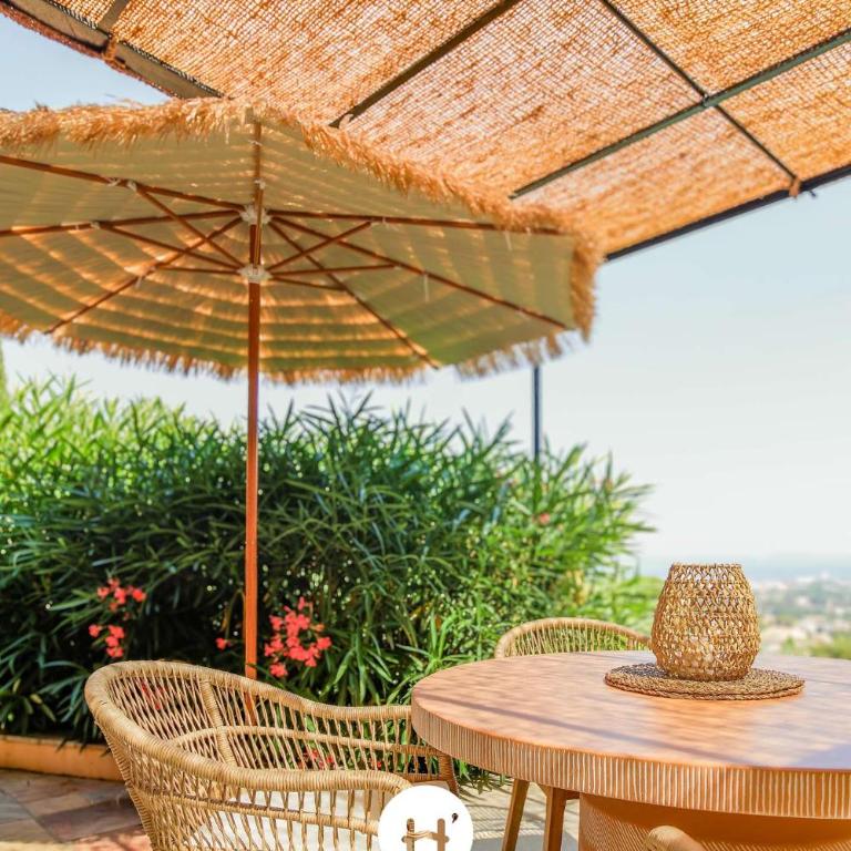 SELECT'soHOME - Magnifique villa à Bormes-les-mimosas avec piscine privée et vue mer ! - VILLA BOHEME - Maison 3 Chambres - 23