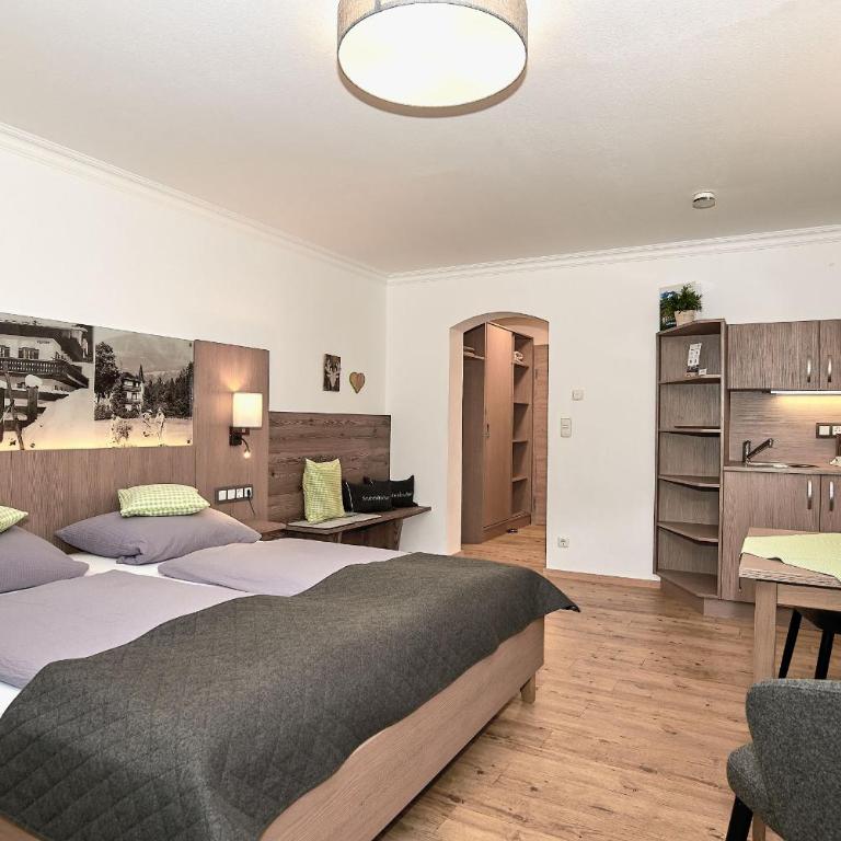 Gästehaus und Ferienwohnungen Egglerlehen - Double Room with Mountain View - 4