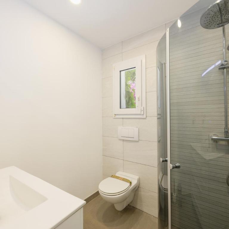 Marbella, Costabella - Beachfront Villa with Heated Pool - Villa frente a la playa - 41