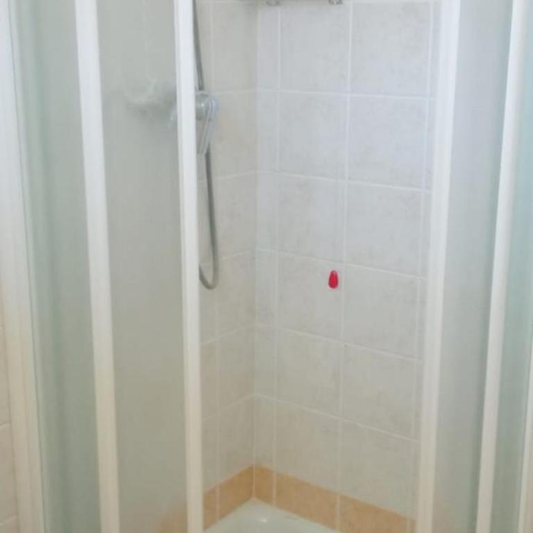 Sirmione Rosselli Apartments - Deluxe One-Bedroom Apartment with Garden View - 7