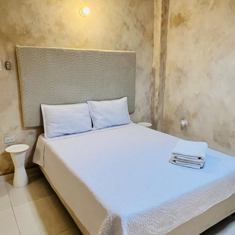 Tranquillity, Style and Location at Monet Loft - One-Bedroom Apartment - 11