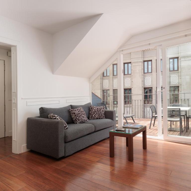 Enjoybcn Dali Apartments - Penthouse with terrace - 22