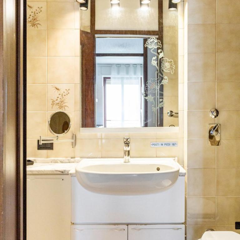 Elegante Alloggio in centrale fino a 6 persone - Appartamento con 2 Camere da Letto - 36