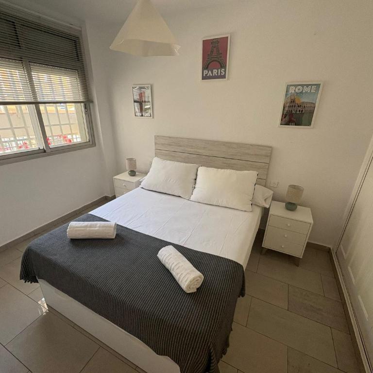 Apt Acogedor con Piscina en Fuengirola - Apartamento de 1 dormitorio - 13