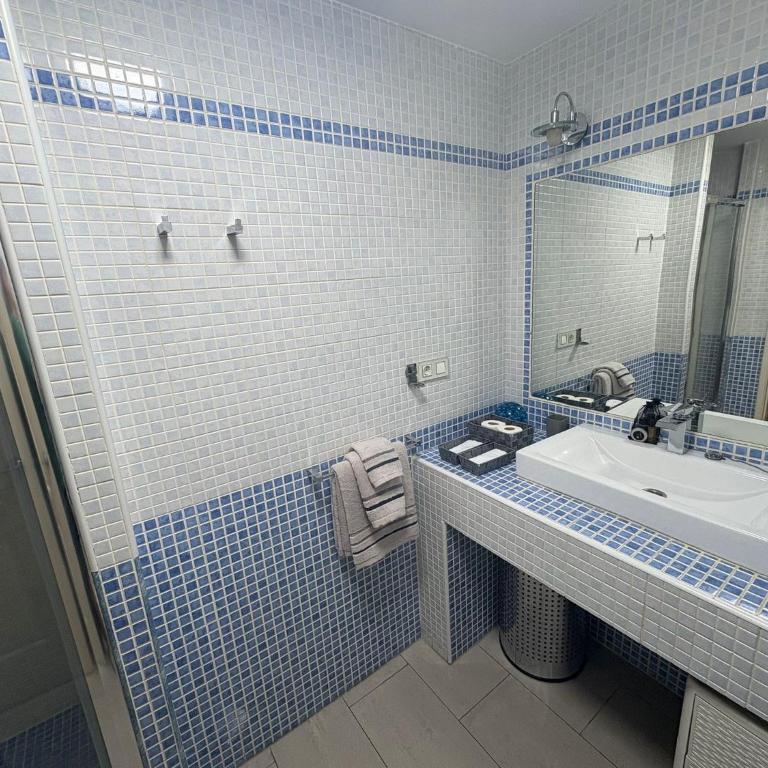 Apt Acogedor con Piscina en Fuengirola - Apartamento de 1 dormitorio - 25