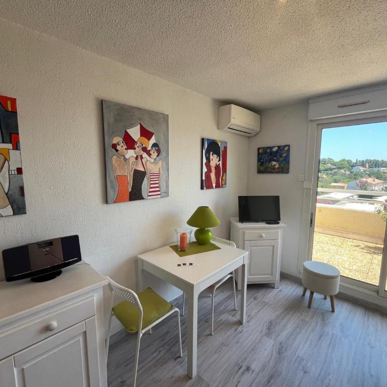 Appartement centre-ville climatisé - One-Bedroom Apartment - 5