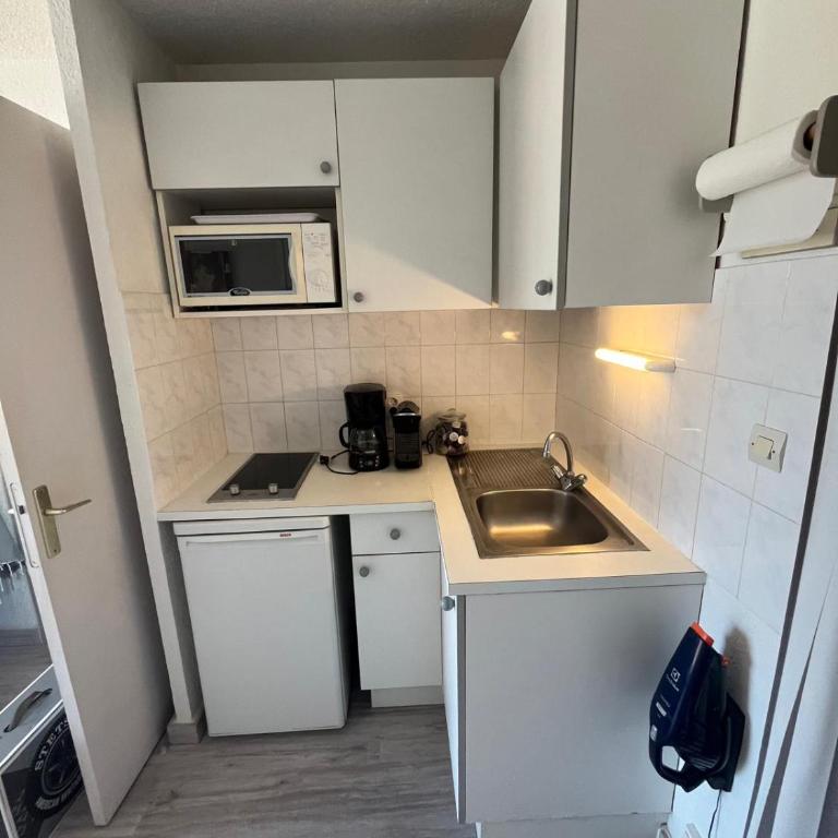 Appartement centre-ville climatisé - One-Bedroom Apartment - 15