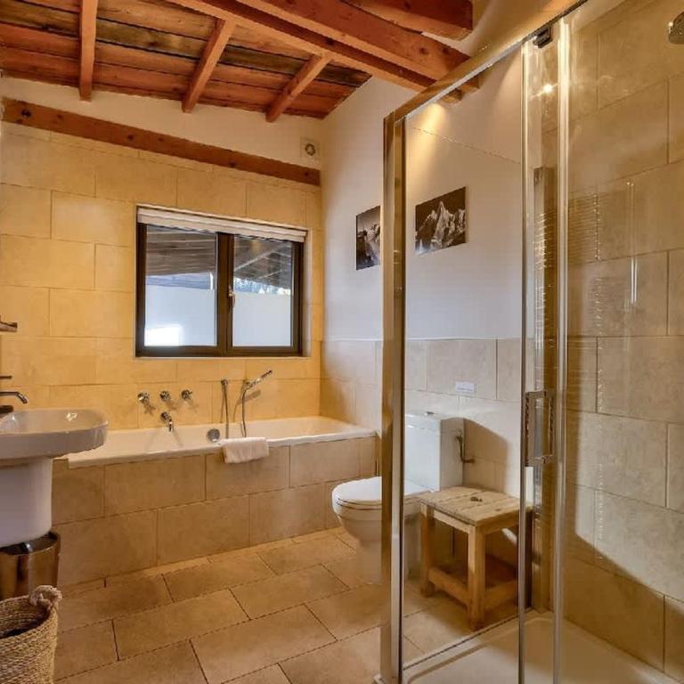 Chalet Alpins - Central Jacuzzi Parking - Maison de Vacances - 11