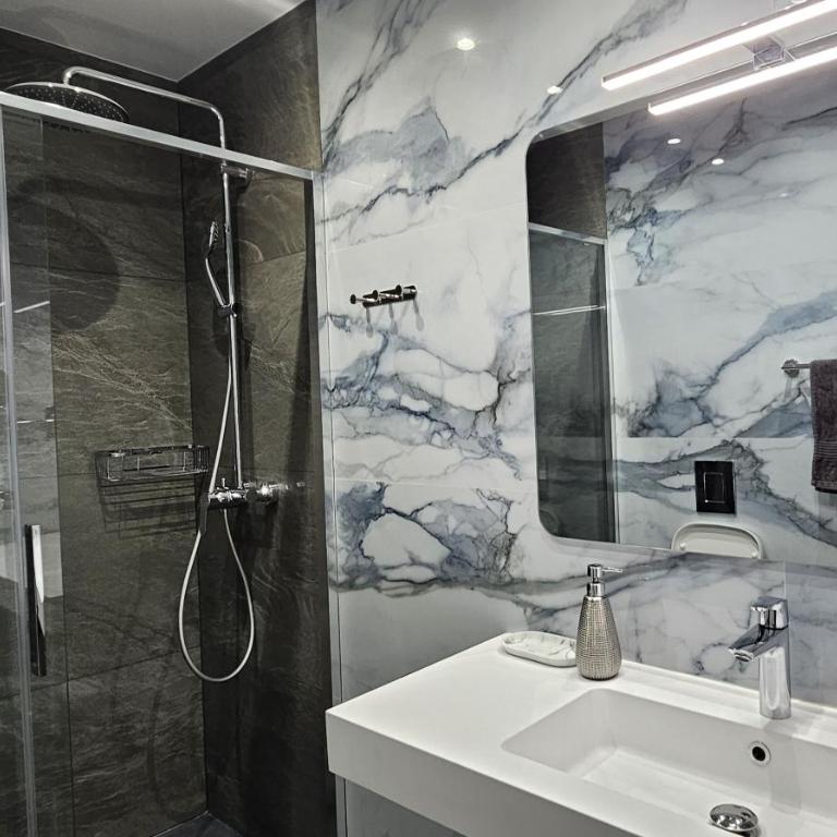 Pueblo Andaluz New Luxury Townhouse Centre Nerja - Villa Deluxe - 24