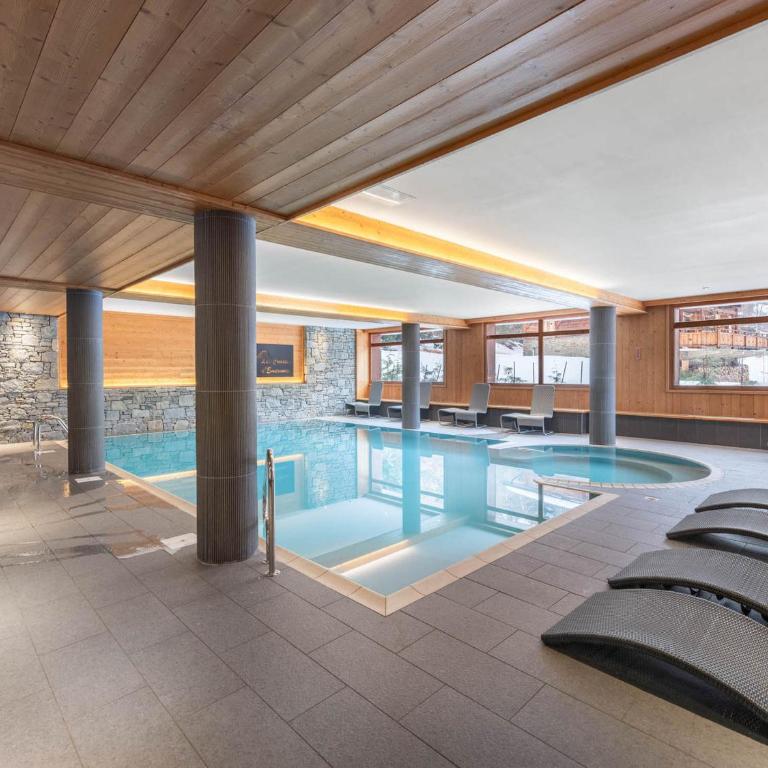 Loft spacieux avec spa, piscine, salle de sport et parking - Appartamento con 5 Camere da Letto - 14